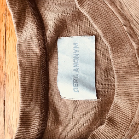 Dept. Anonym Expandable Camel Sweatshirt - Picture 9 of 10